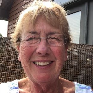 Meet your Posher, Pam